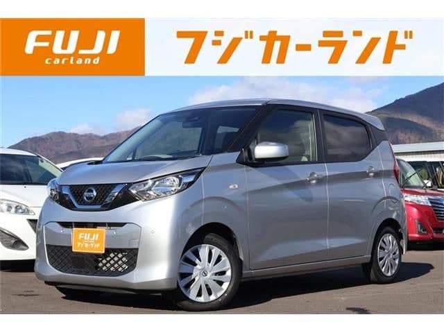 NISSAN