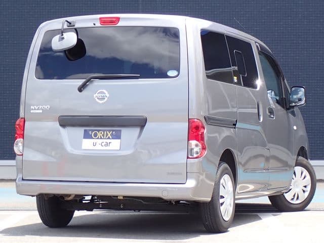 Car thumbnail 3