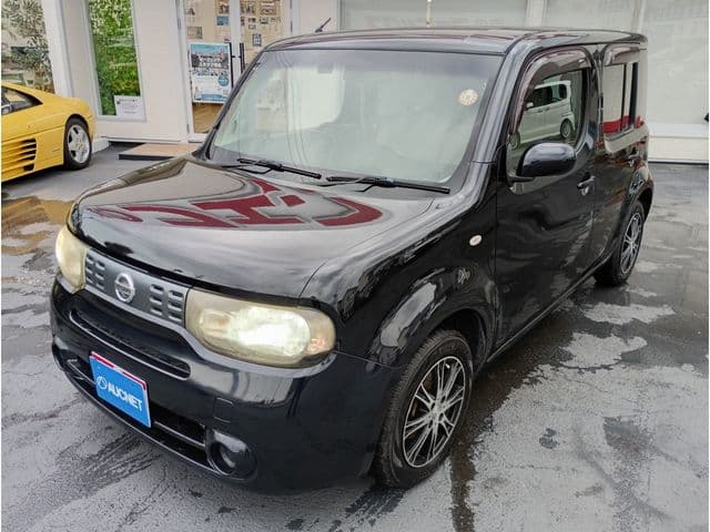NISSAN