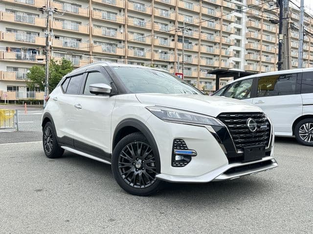 NISSAN