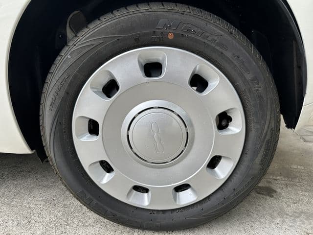 Car thumbnail 4