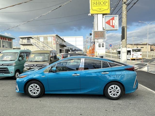 Car thumbnail 4