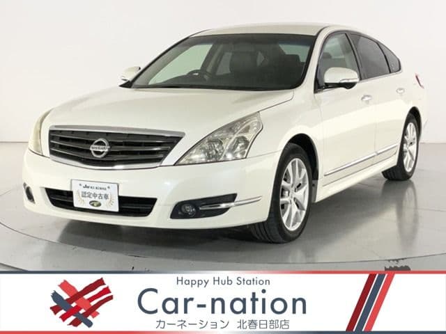 NISSAN
