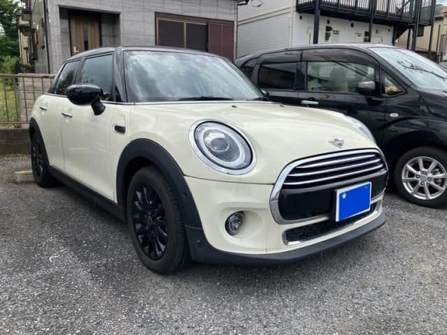 Car thumbnail 2