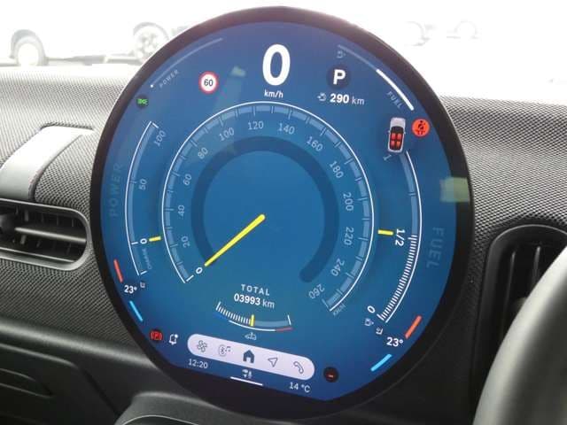 Car thumbnail 4