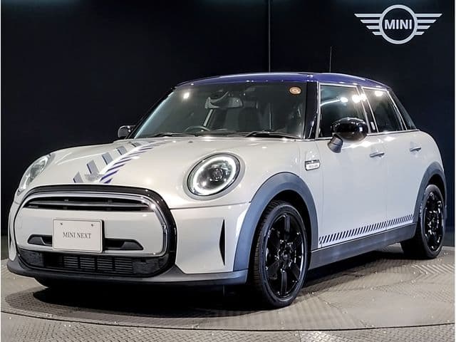 Car image 1