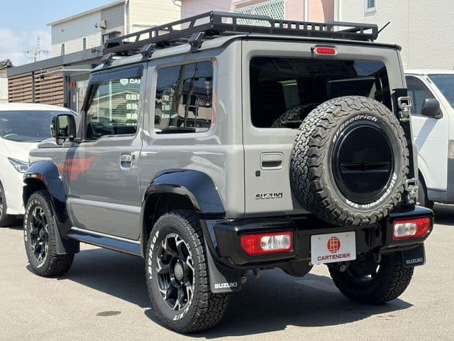 Car thumbnail 4