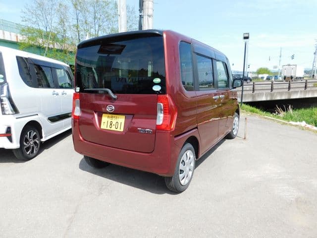 Car thumbnail 3