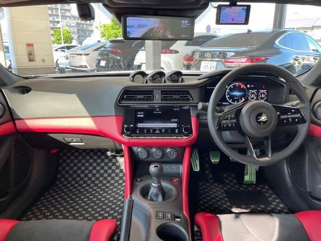 Car thumbnail 2