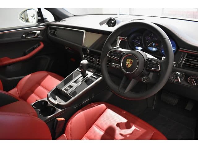 Car thumbnail 2