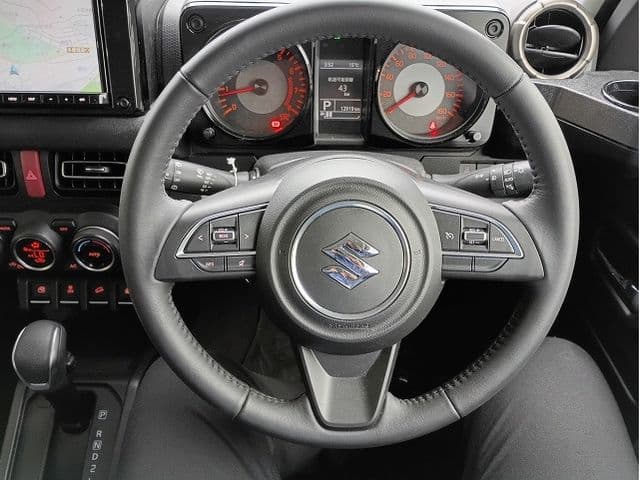 Car thumbnail 4