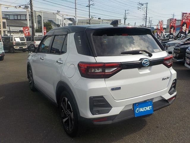 Car thumbnail 3