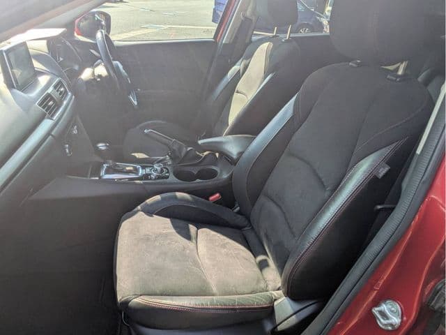 Car thumbnail 4