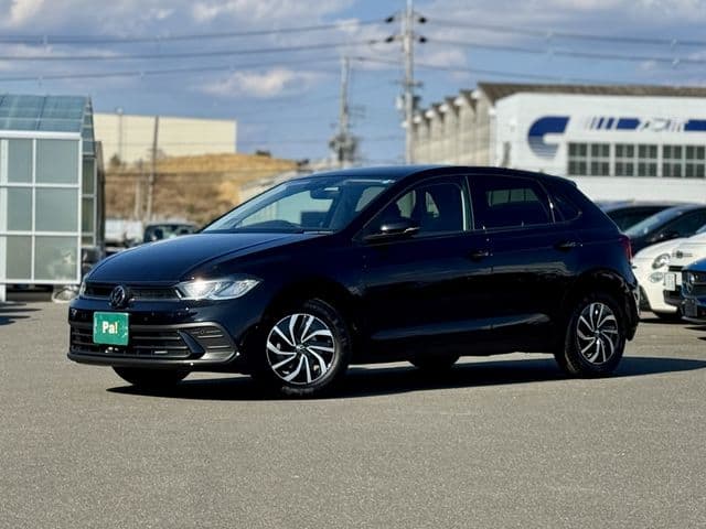 Car image 1