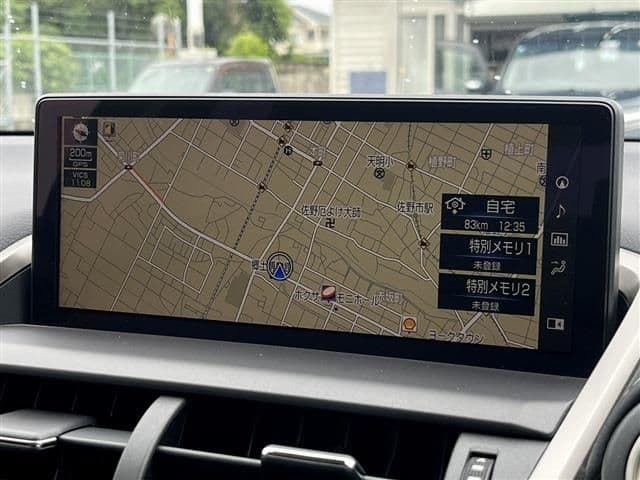 Car thumbnail 3