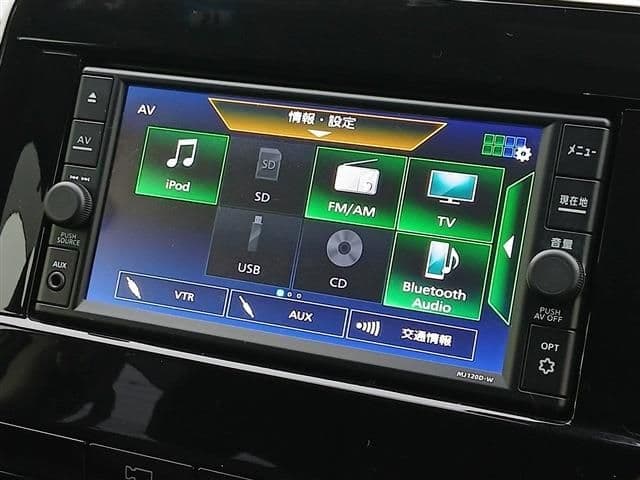 Car thumbnail 4