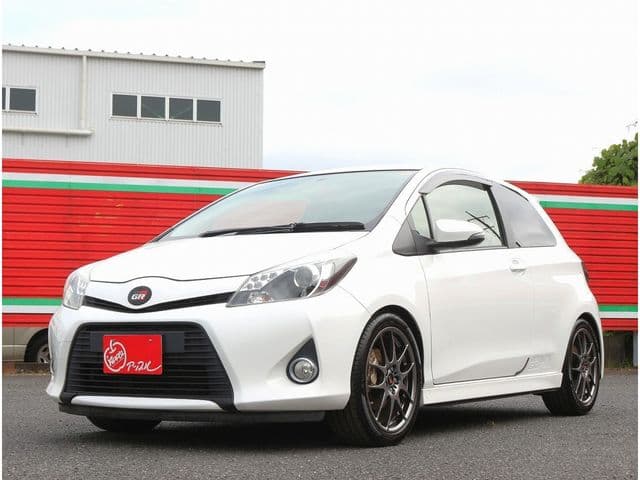 Car image 1