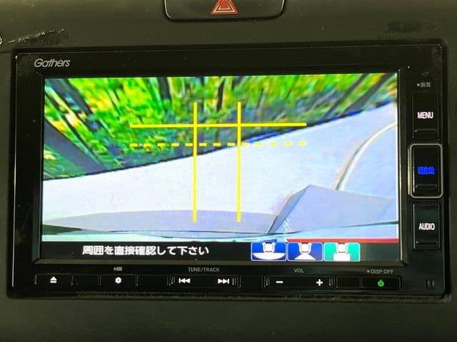 Car thumbnail 3