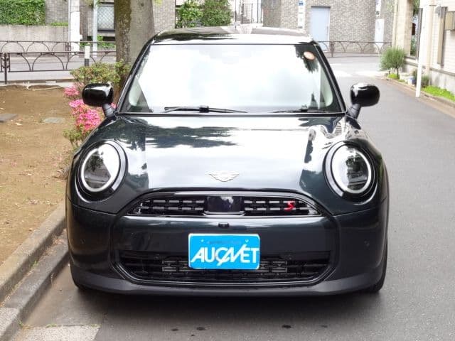 Car thumbnail 4