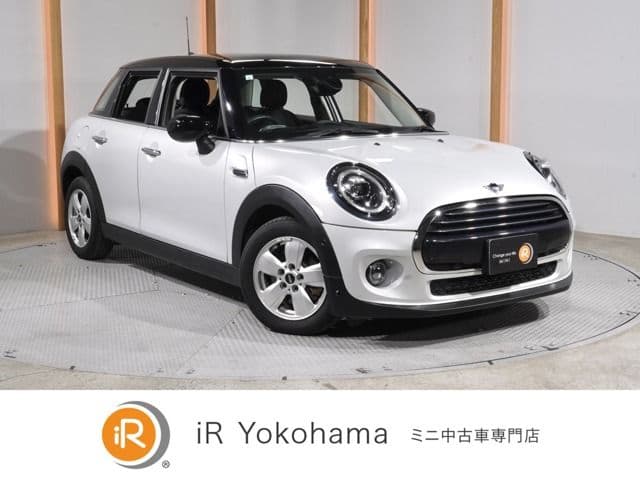 Car image 1