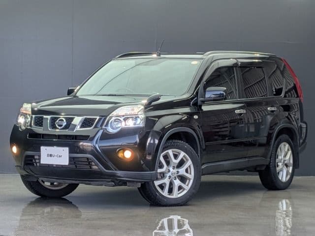 NISSAN