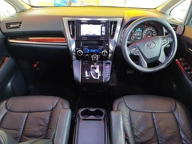 Car thumbnail 3