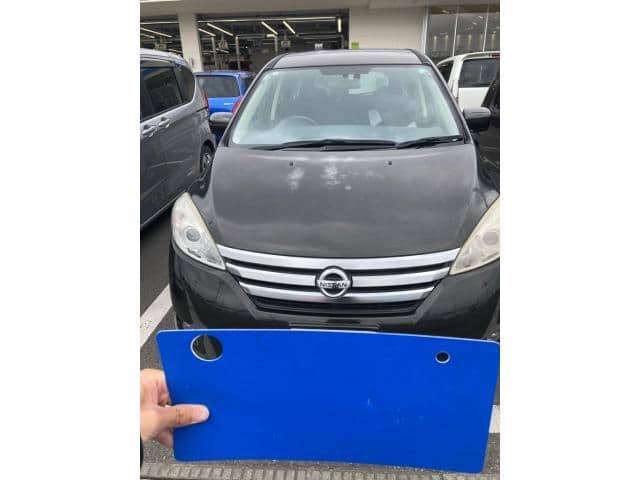NISSAN