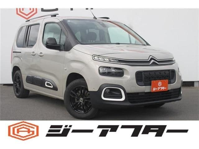 Car image 1