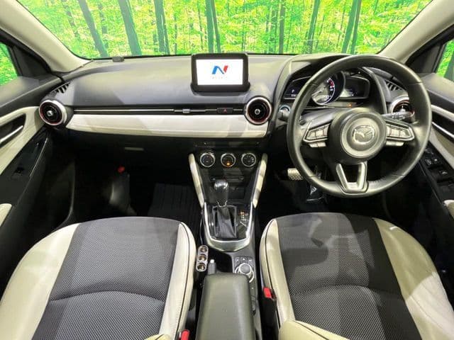 Car thumbnail 2