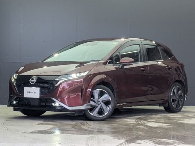 NISSAN