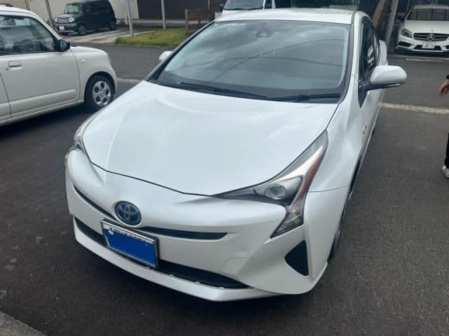 Car thumbnail 2