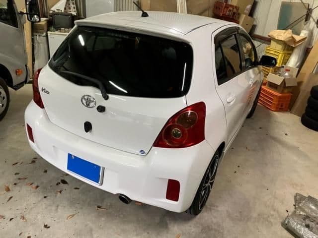 Car thumbnail 4