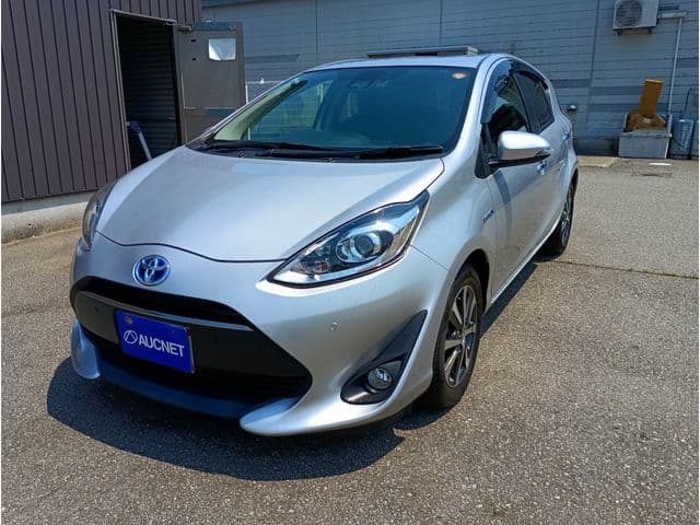 Car image 1