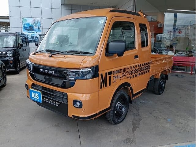 SUZUKI