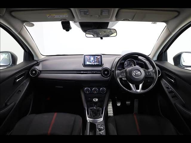 Car thumbnail 3