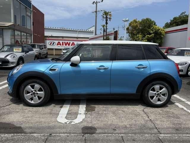 Car thumbnail 2