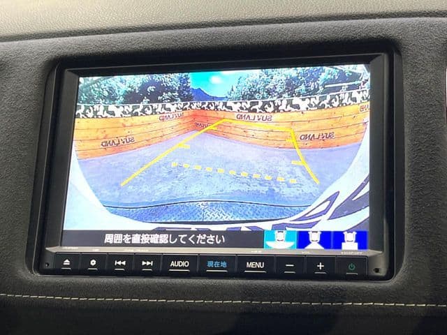 Car thumbnail 4