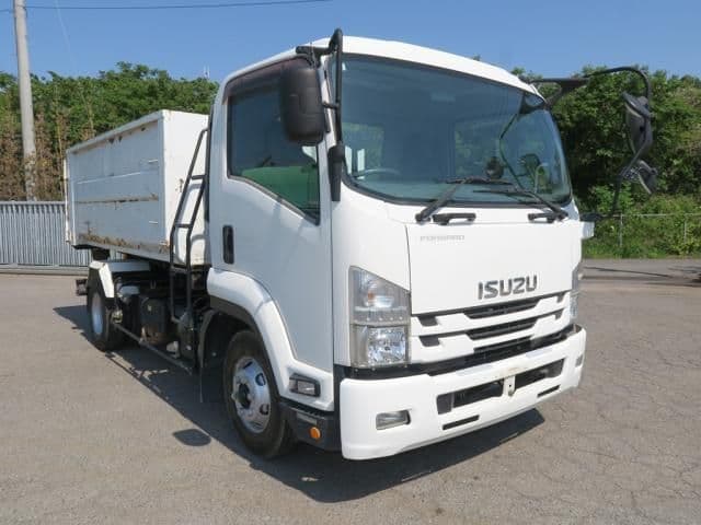 ISUZU