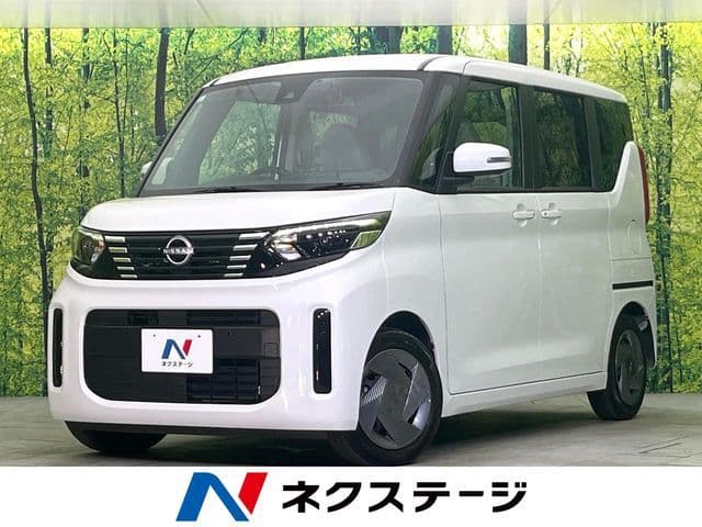 NISSAN