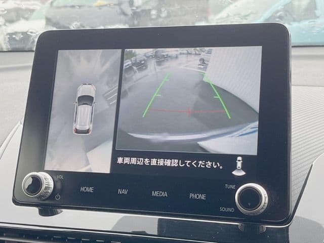 Car thumbnail 4