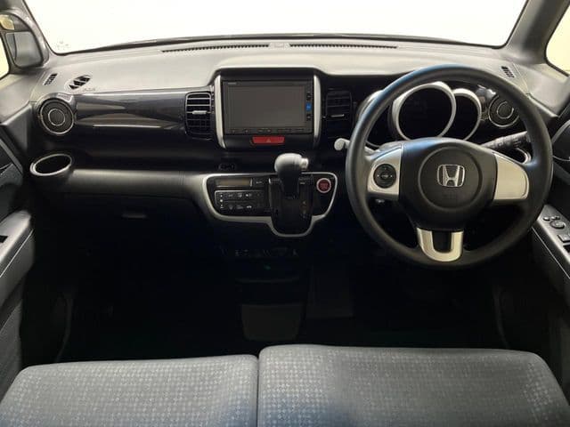Car thumbnail 2