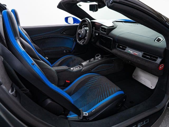 Car thumbnail 4