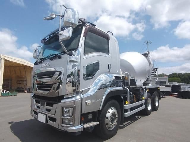 ISUZU