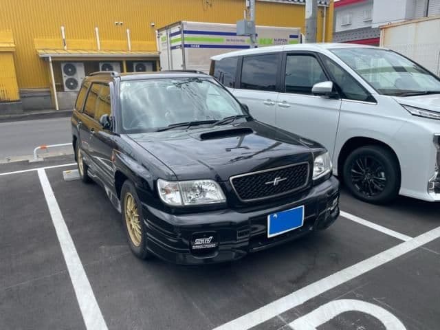 Car thumbnail 3