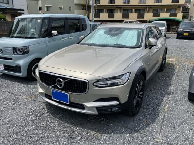 VOLVO