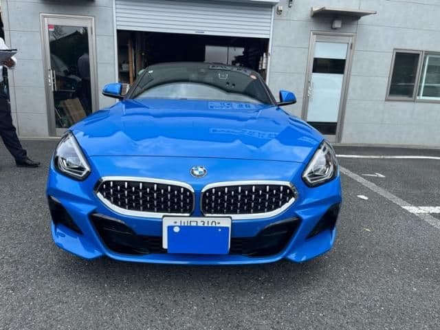 Car image 1