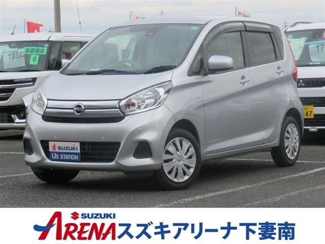 NISSAN