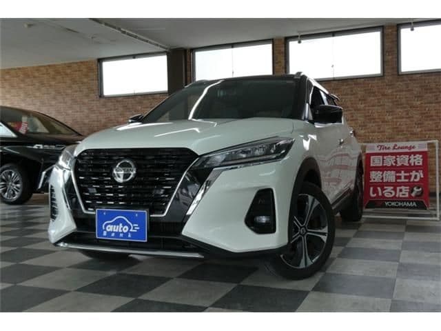 NISSAN
