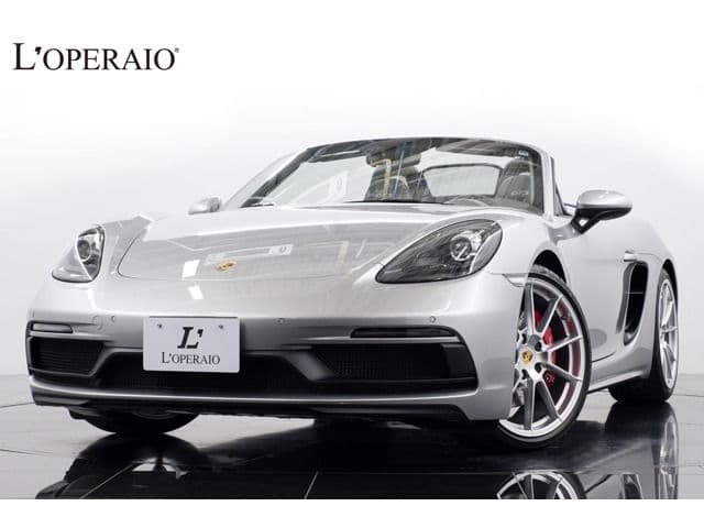 PORSCHE