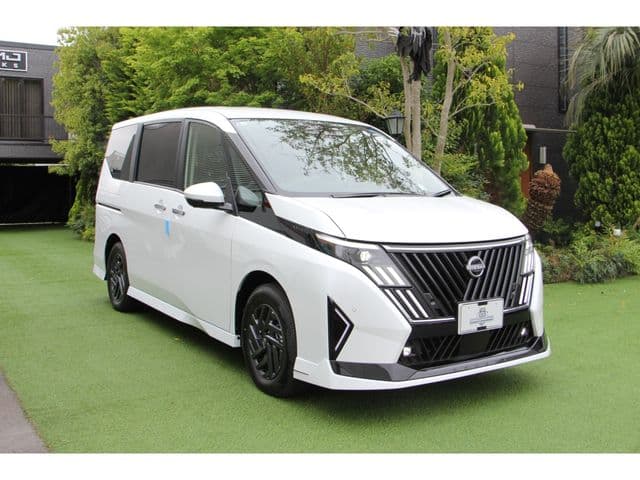 NISSAN